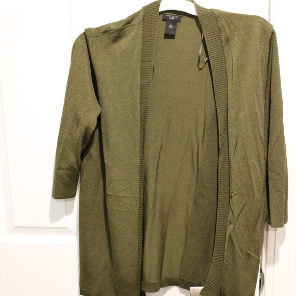 Cardigan - Picture 1 of 2